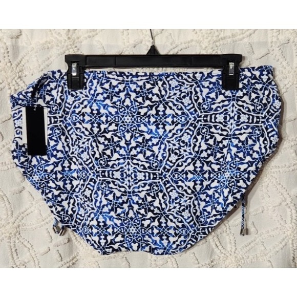 24th + Ocean Womens Bikini Bottoms Size XXL Blue White‎ Swimwear Geometric Beach - Picture 2 of 10